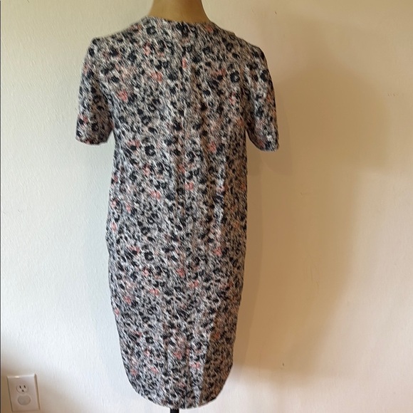 Cacharel sz 6 Floral Print midi length Women's Dress, back zip great condition - Picture 5 of 10